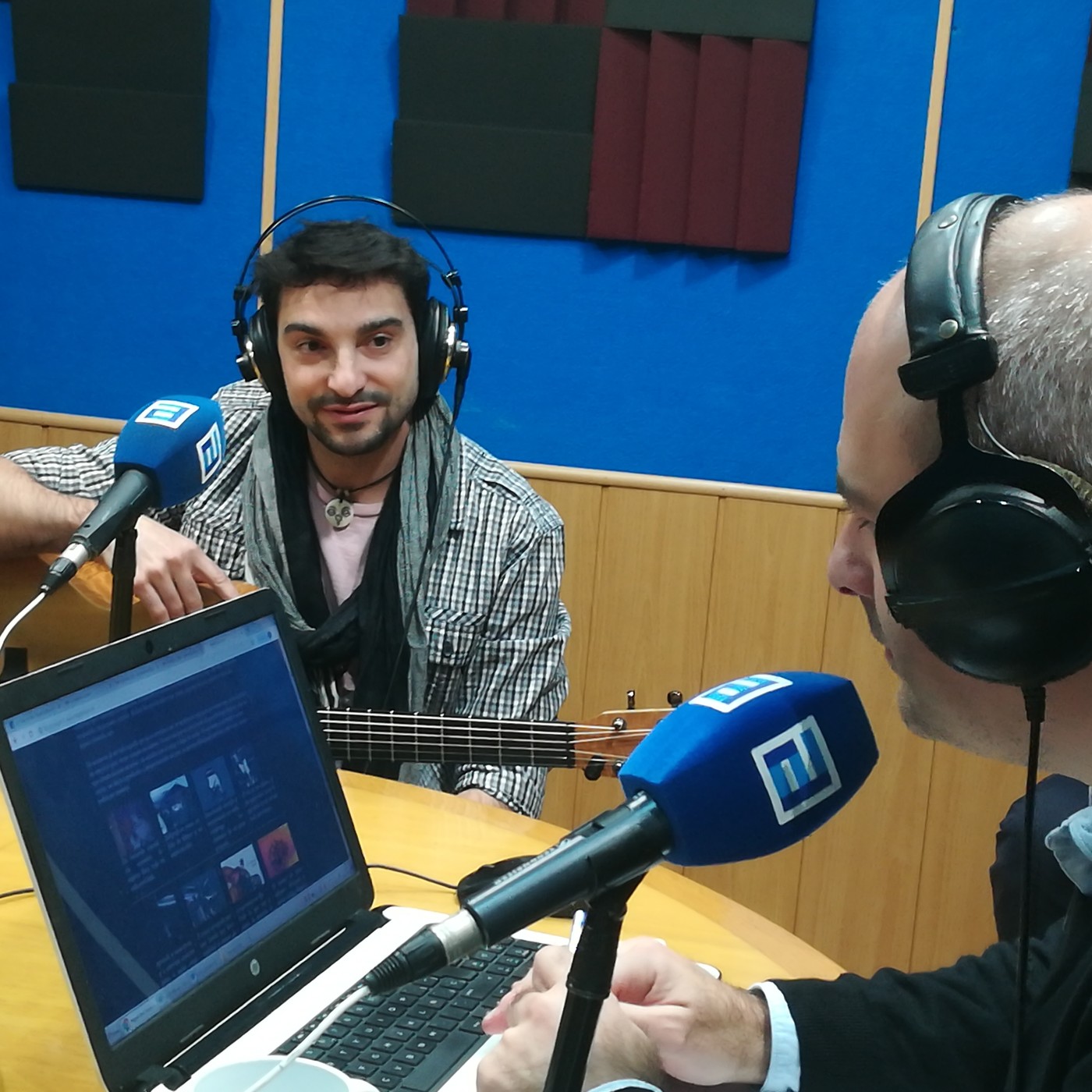 LA RADIO ES MIA  -Ayalga Viajes y Experiencias Tal