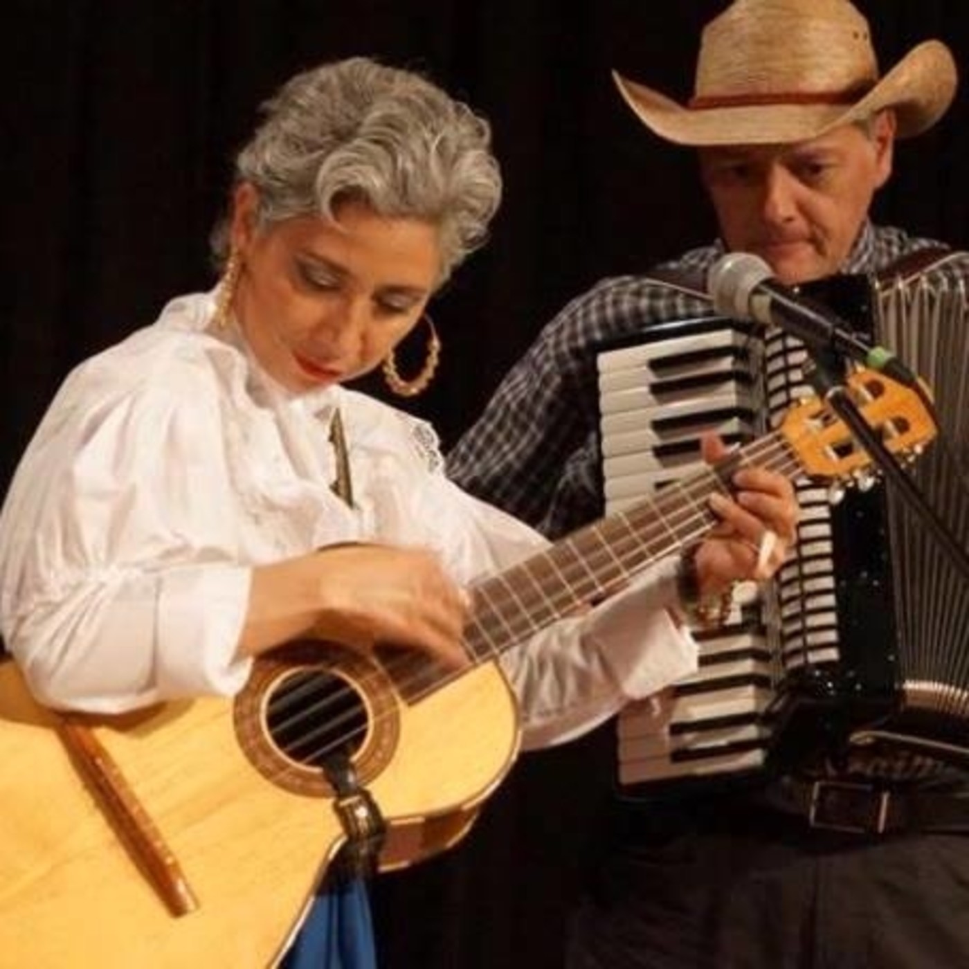Son y Tradición