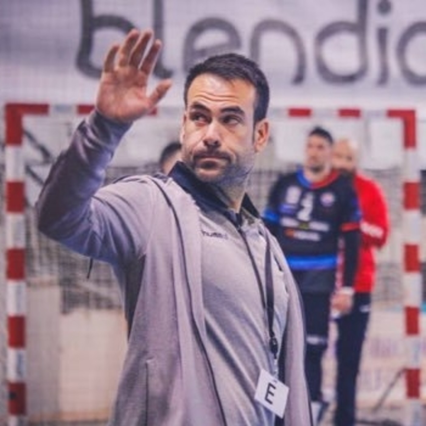 Entrevista con Víctor Montesinos, entrenador del Liberbank Cantabria Sinfín, en A LA MADERA