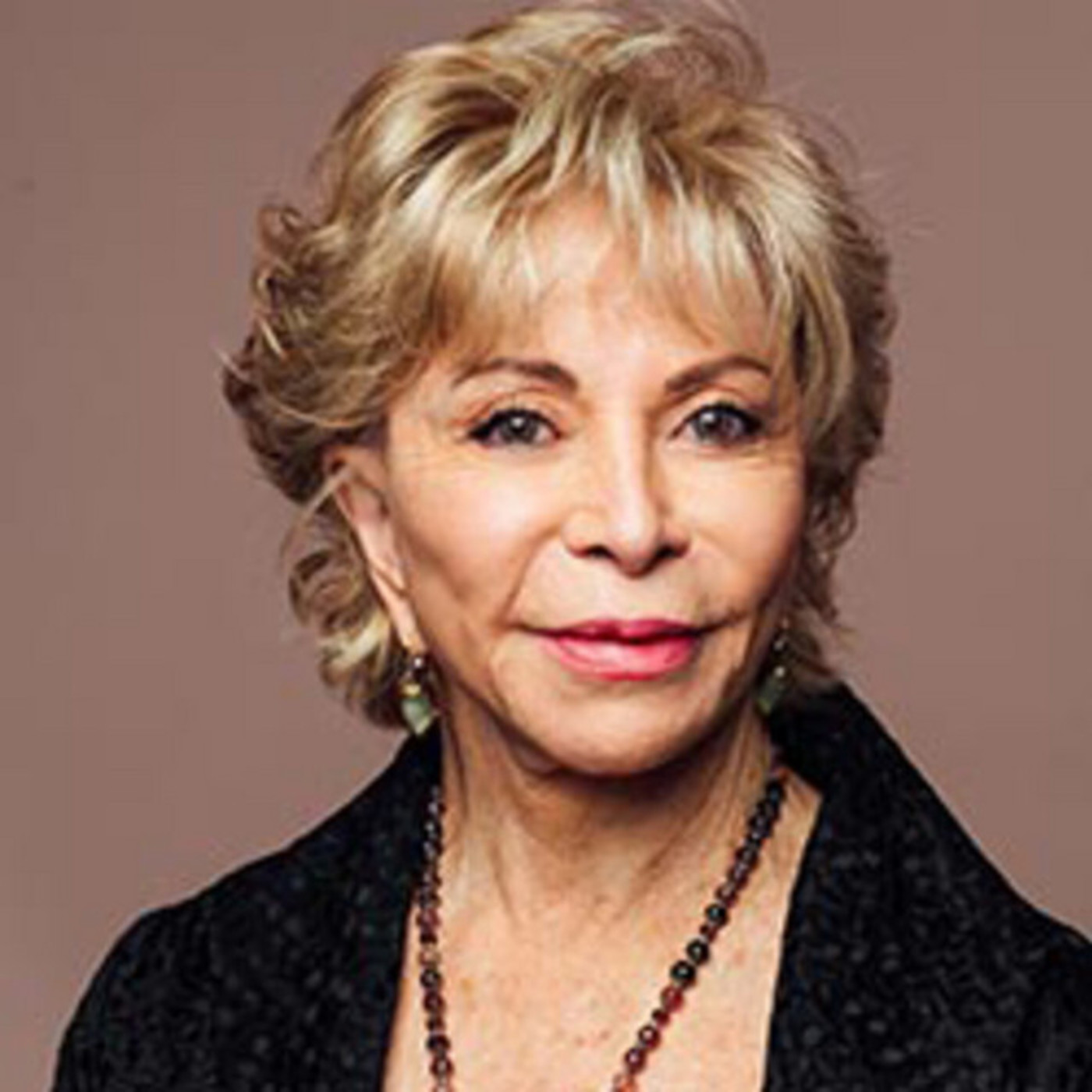 LENKA CARVALLO