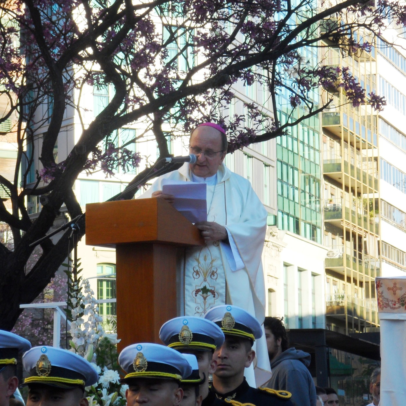 Homilías, entrevistas, varios Católicos
