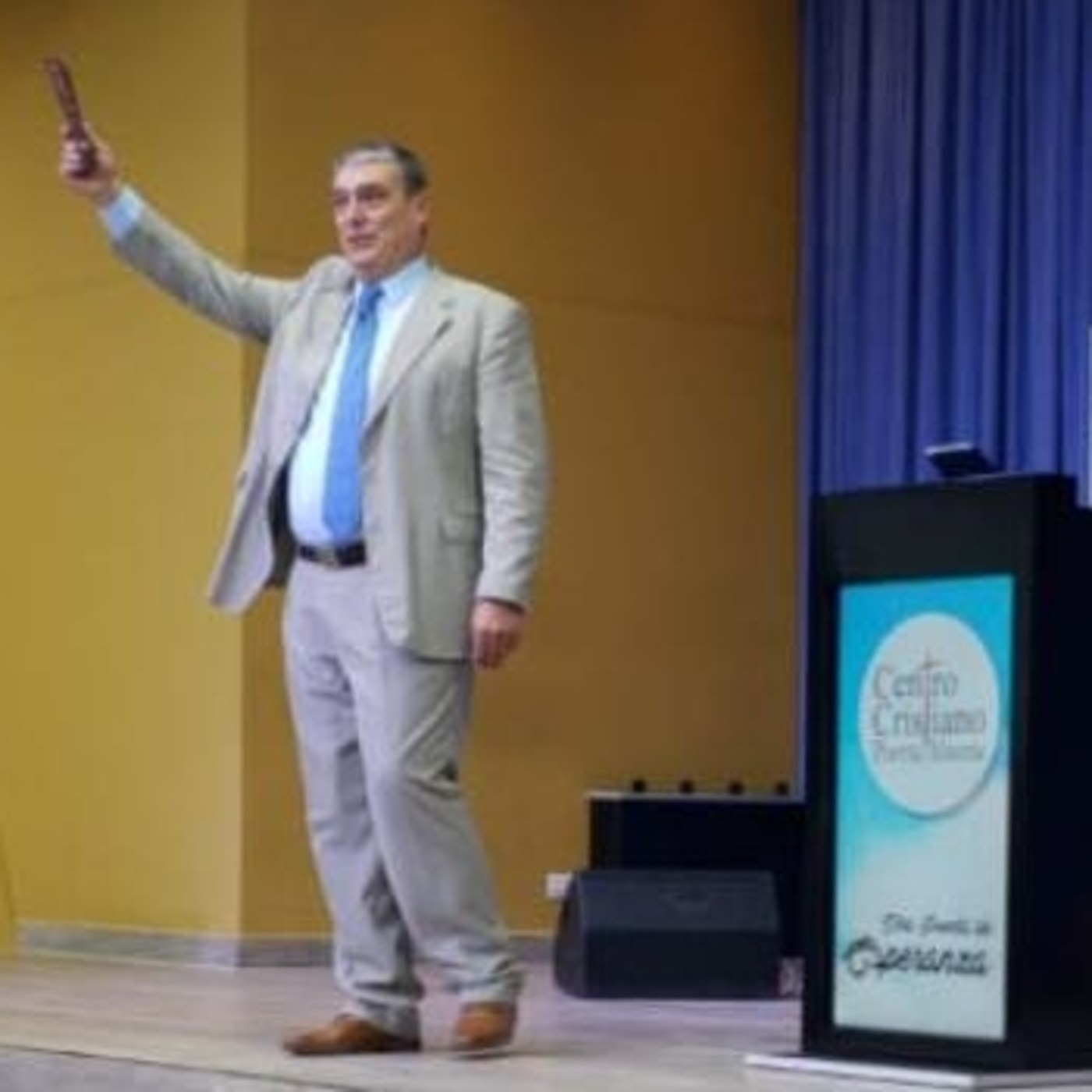 CONECTADOS CON LA PALABRA