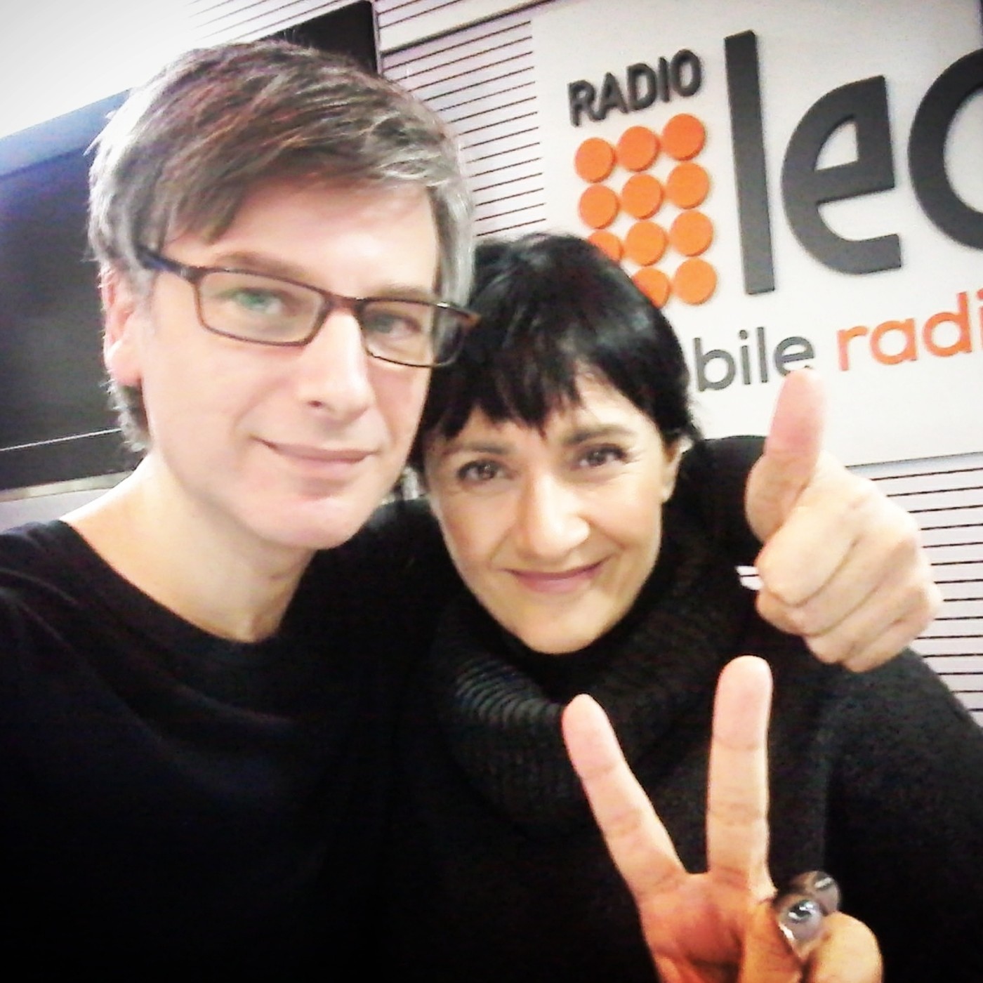 #CalorFrío radio