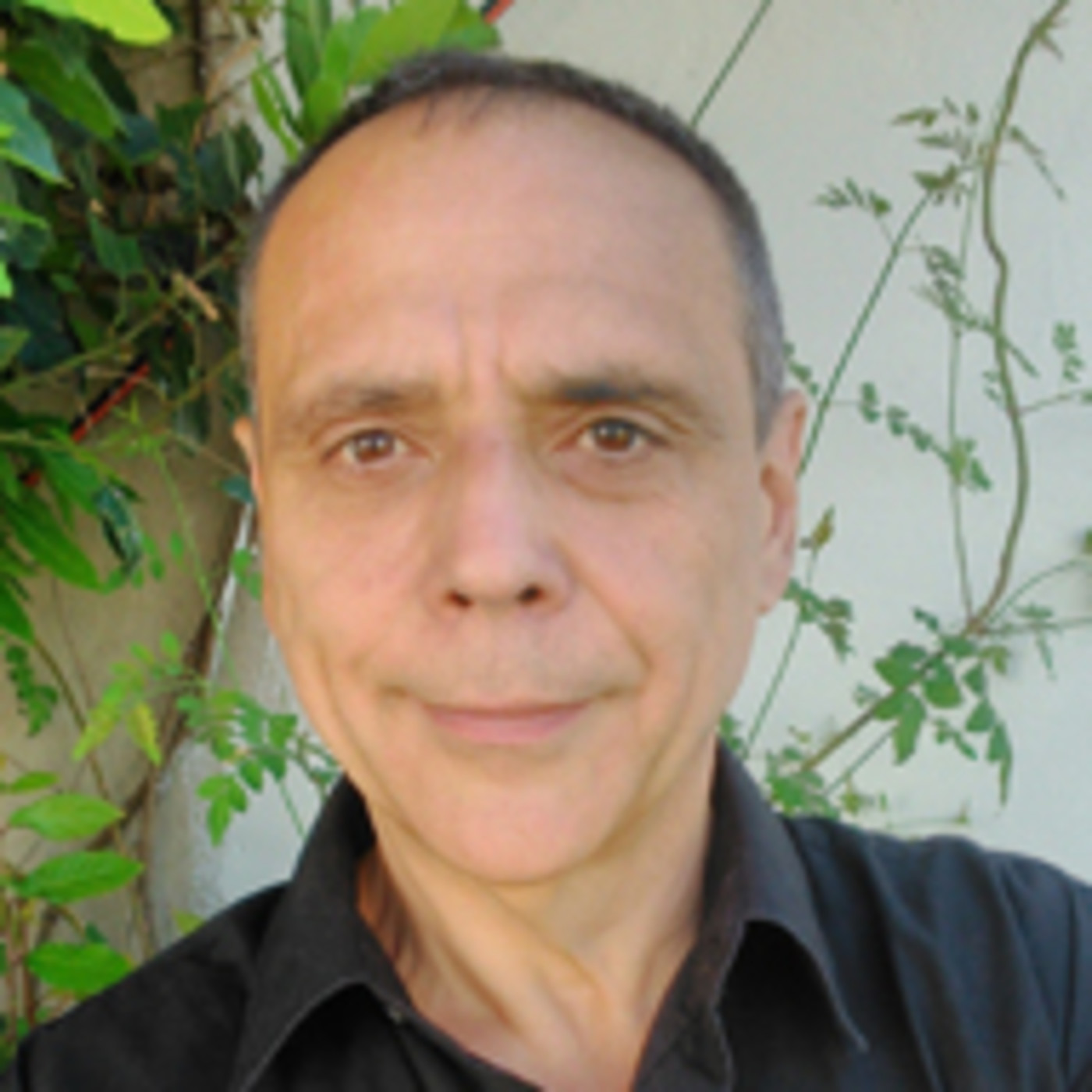 Rafael Courtoisie en voces femeninas