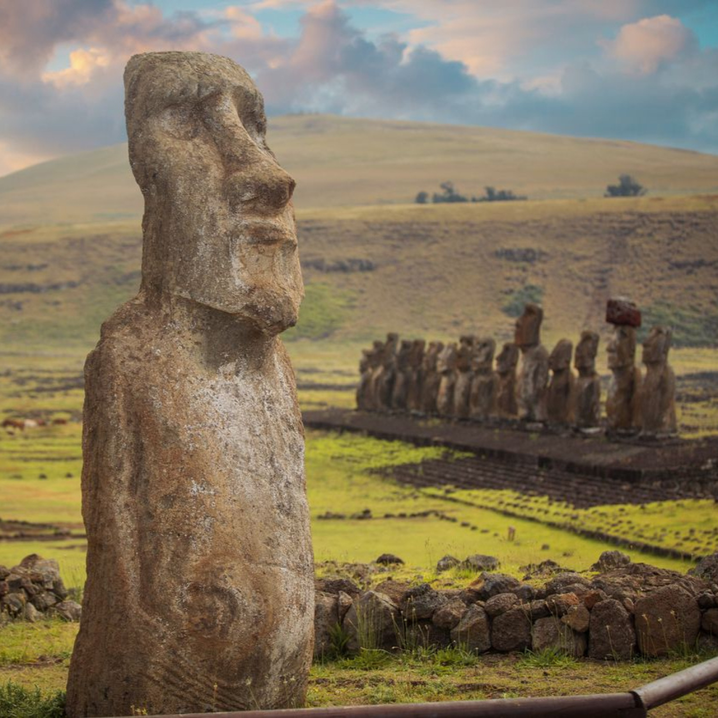 Cazadores de enigmas: La Isla de Pascua · Genghis Khan