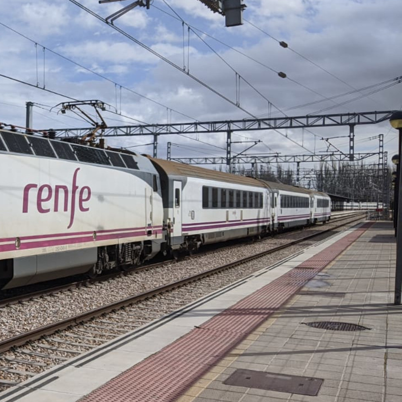 Trencast, actualidad ferroviaria