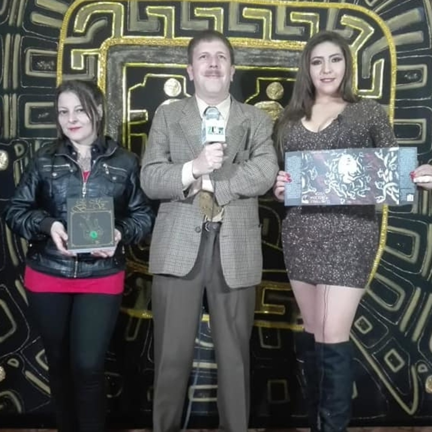 ENTREVISTAS -ANDREA VICTORIA CANO