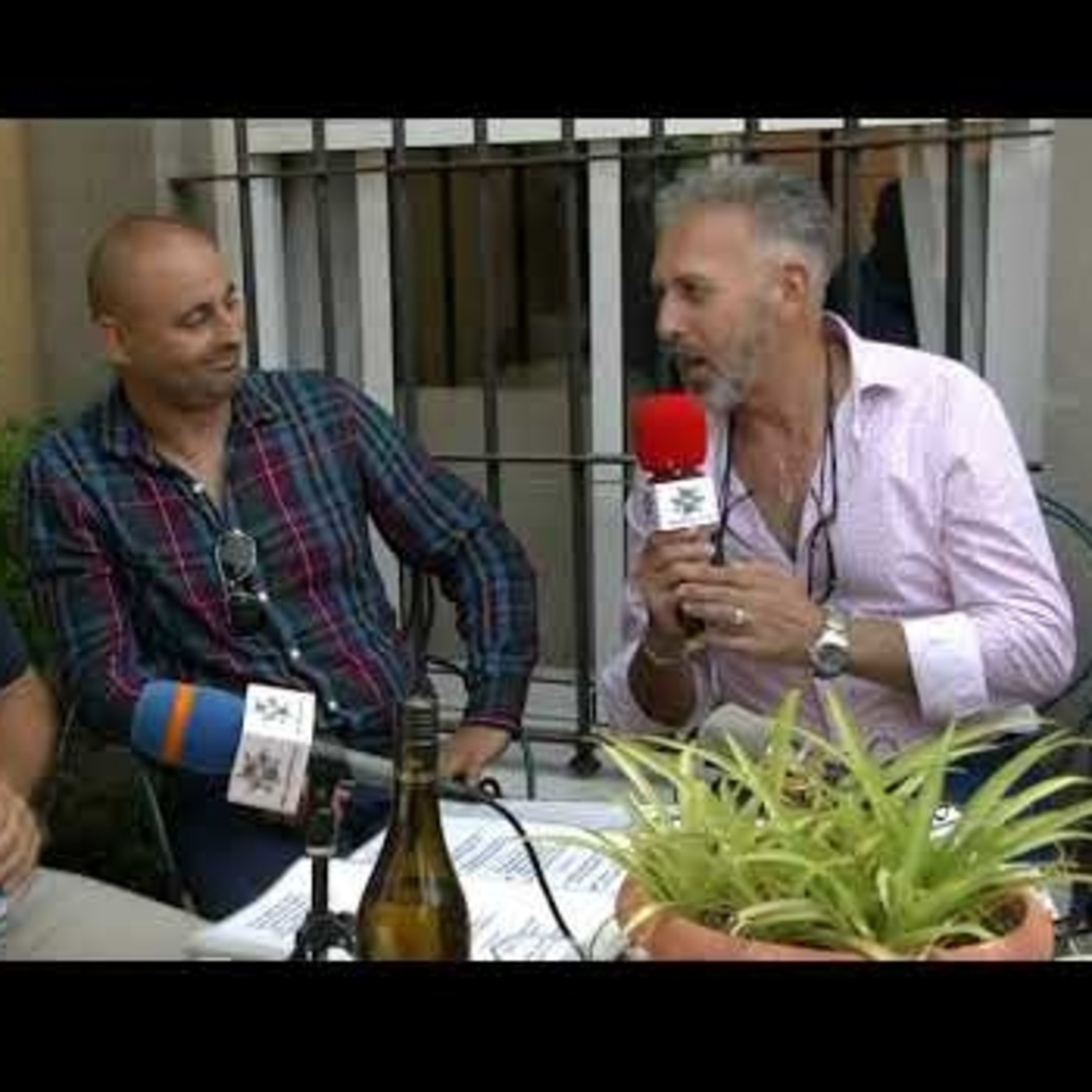 CANTANTES ENTREVISTAS