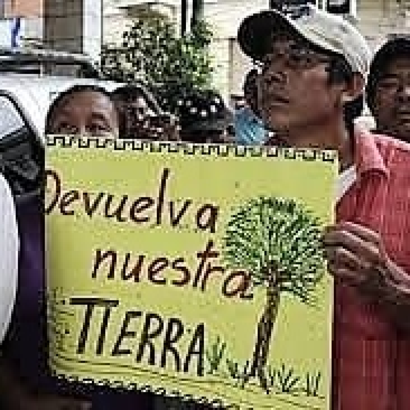 DEVUELVAN NUESTRA TIERRA