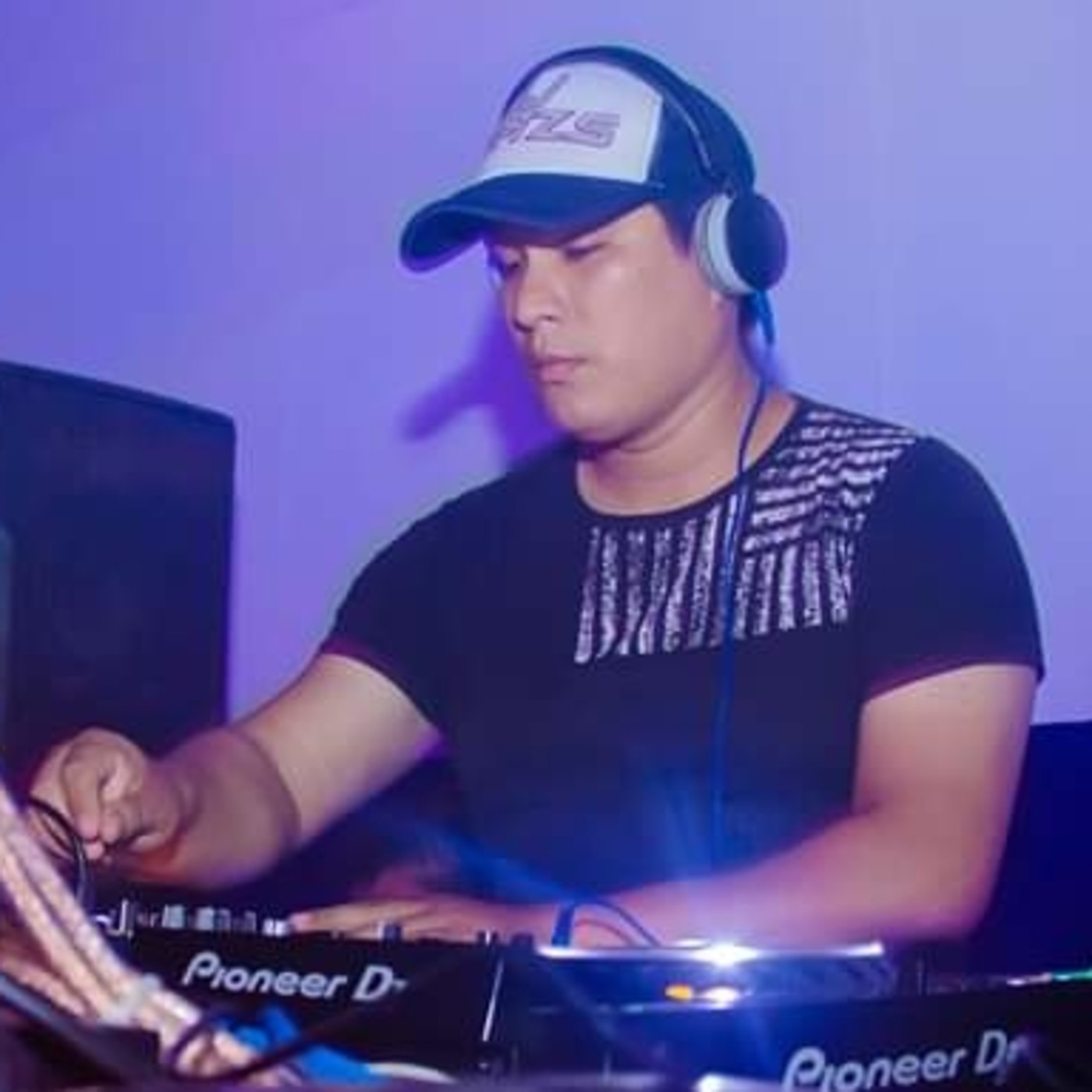 DJ RHAZS Mixes