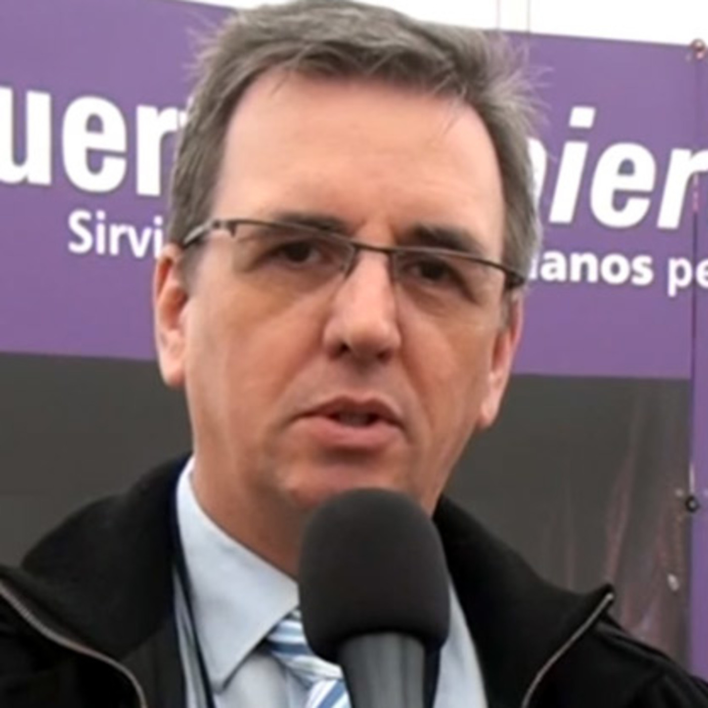 Ted Blake: "En China se está exigiendo colocar cámaras dentro de los lugares de culto par controlar a las iglesias"