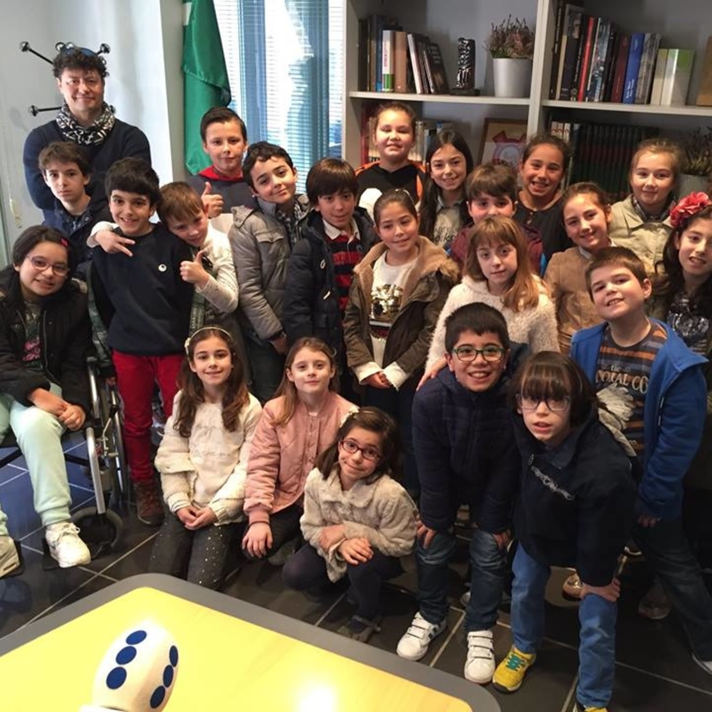 Los niños de 4ºB del Colegio Miguel Hernández visitan Castro Punto Radio episode artwork