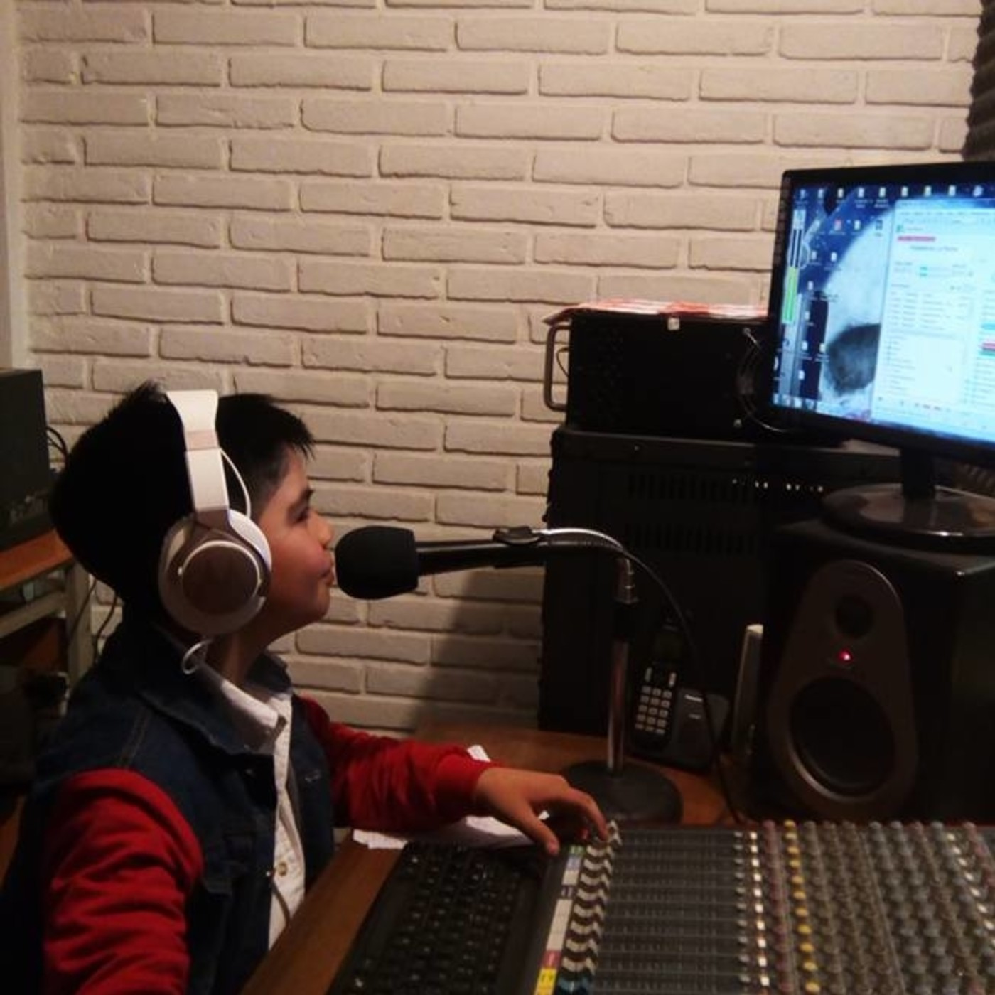 En Un Rinconcito De La Radio