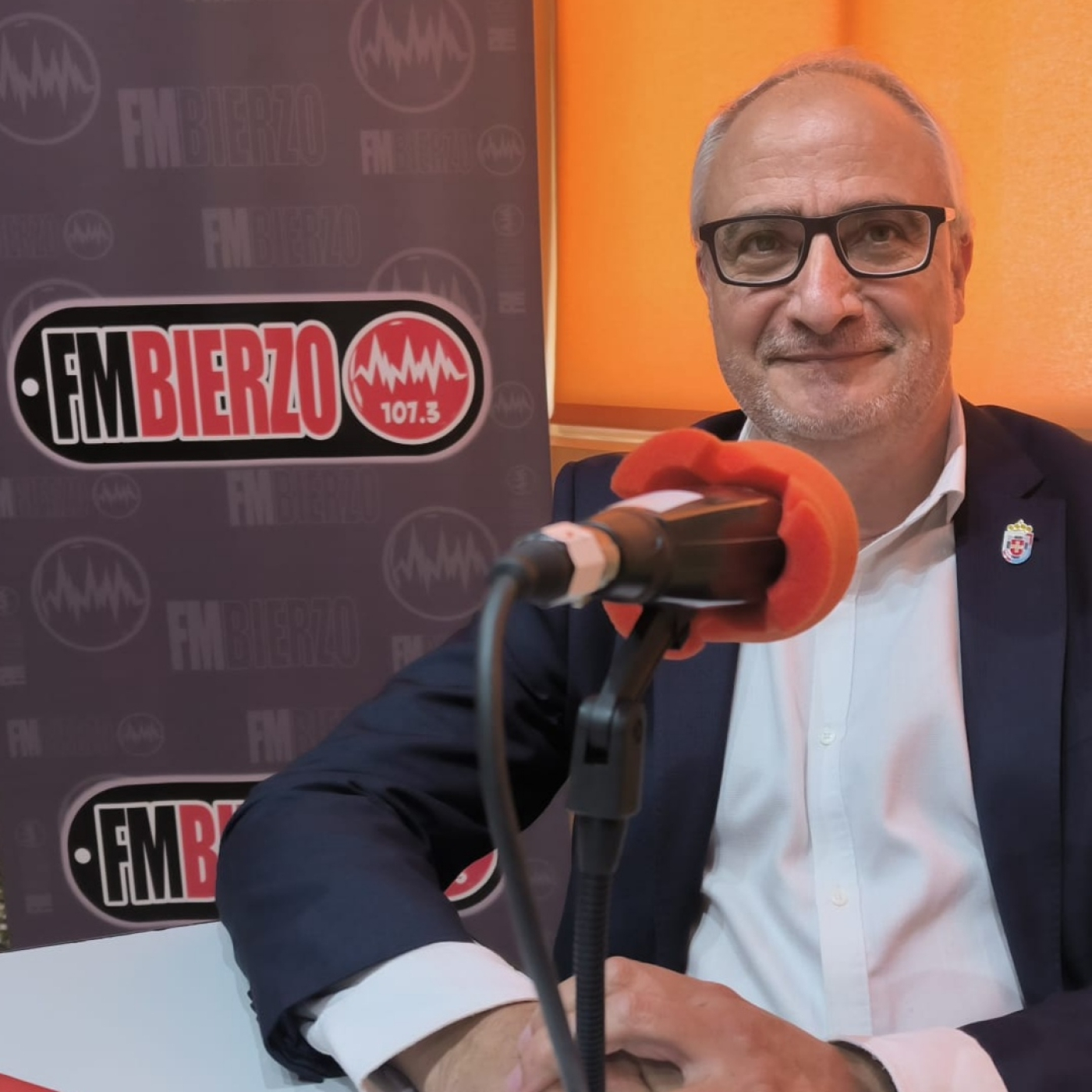 Hoy nos visitó el presidente del Consejo Comarcal del Bierzo y portavoz del PSOE en el ayuntamiento de Ponferrada