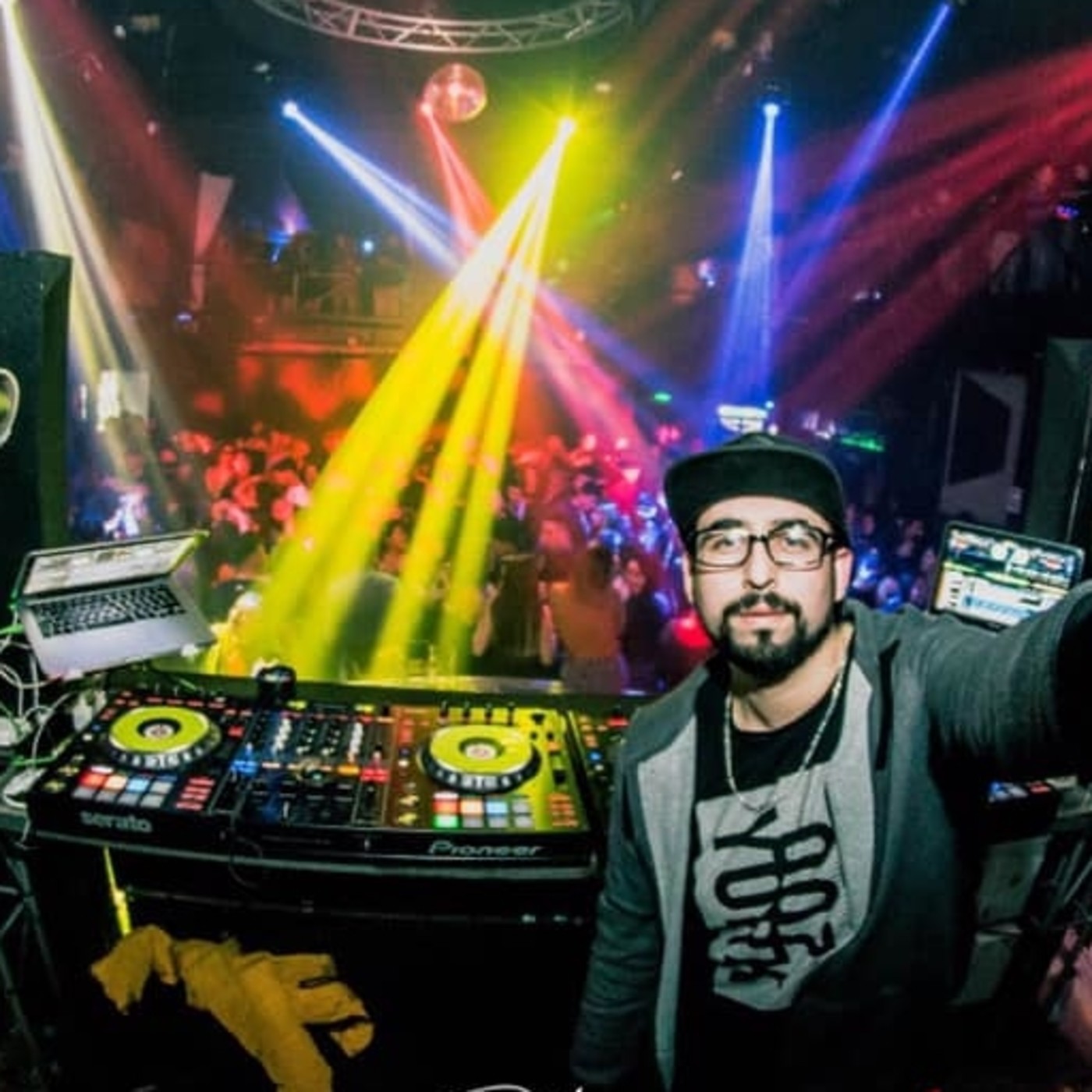 PODCASTS  Dj Carlos Pardo