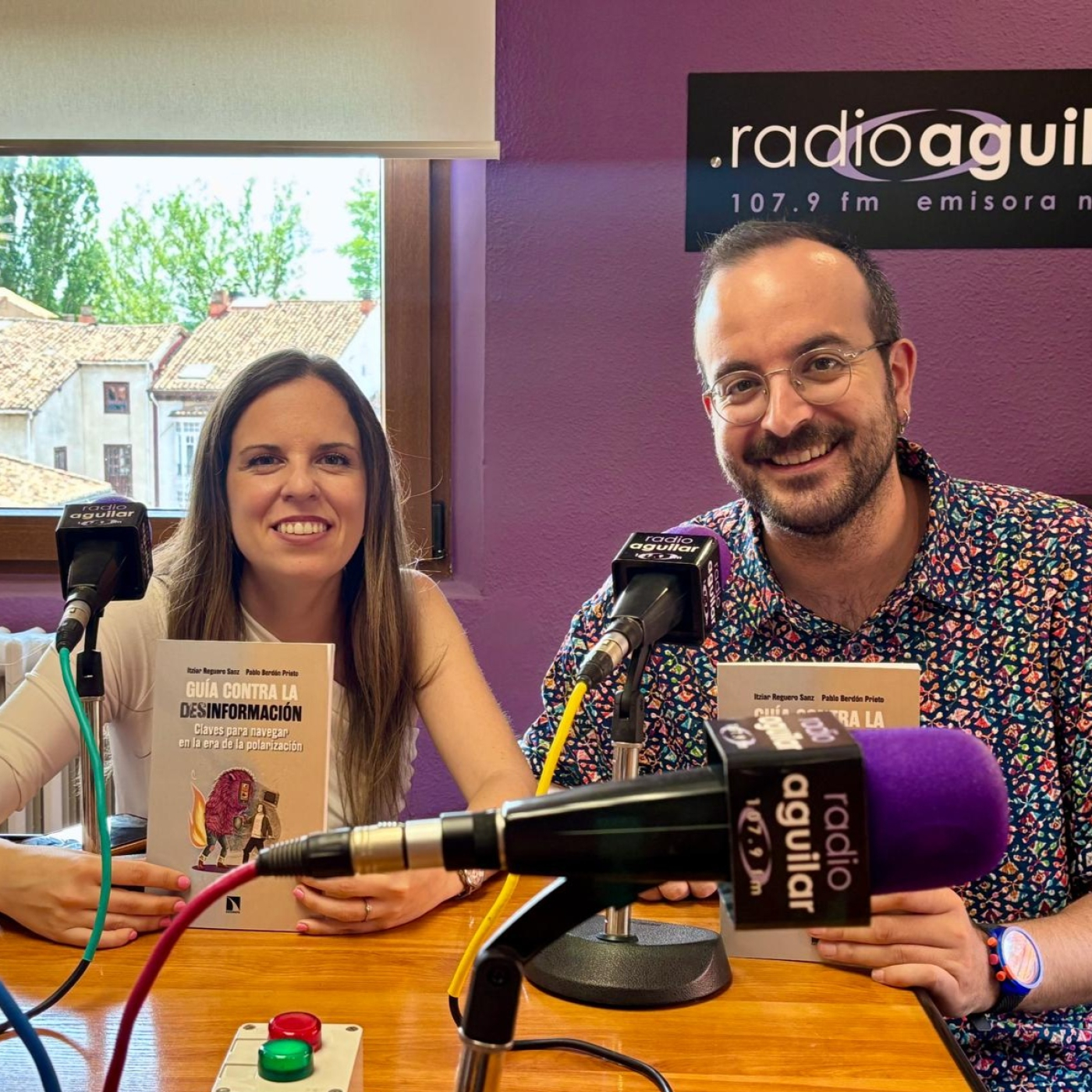 Itziar Reguero y Pablo Berdón presentan la 'Guía contra la desinformación' episode artwork