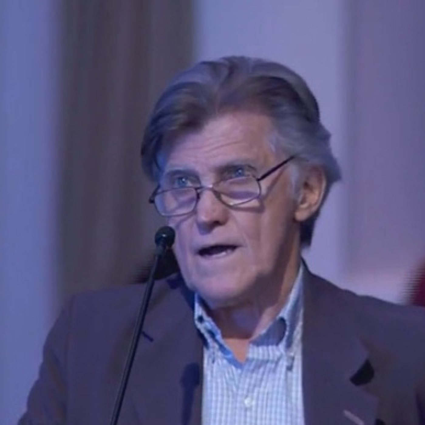 Estudio 2 - FM 105.9