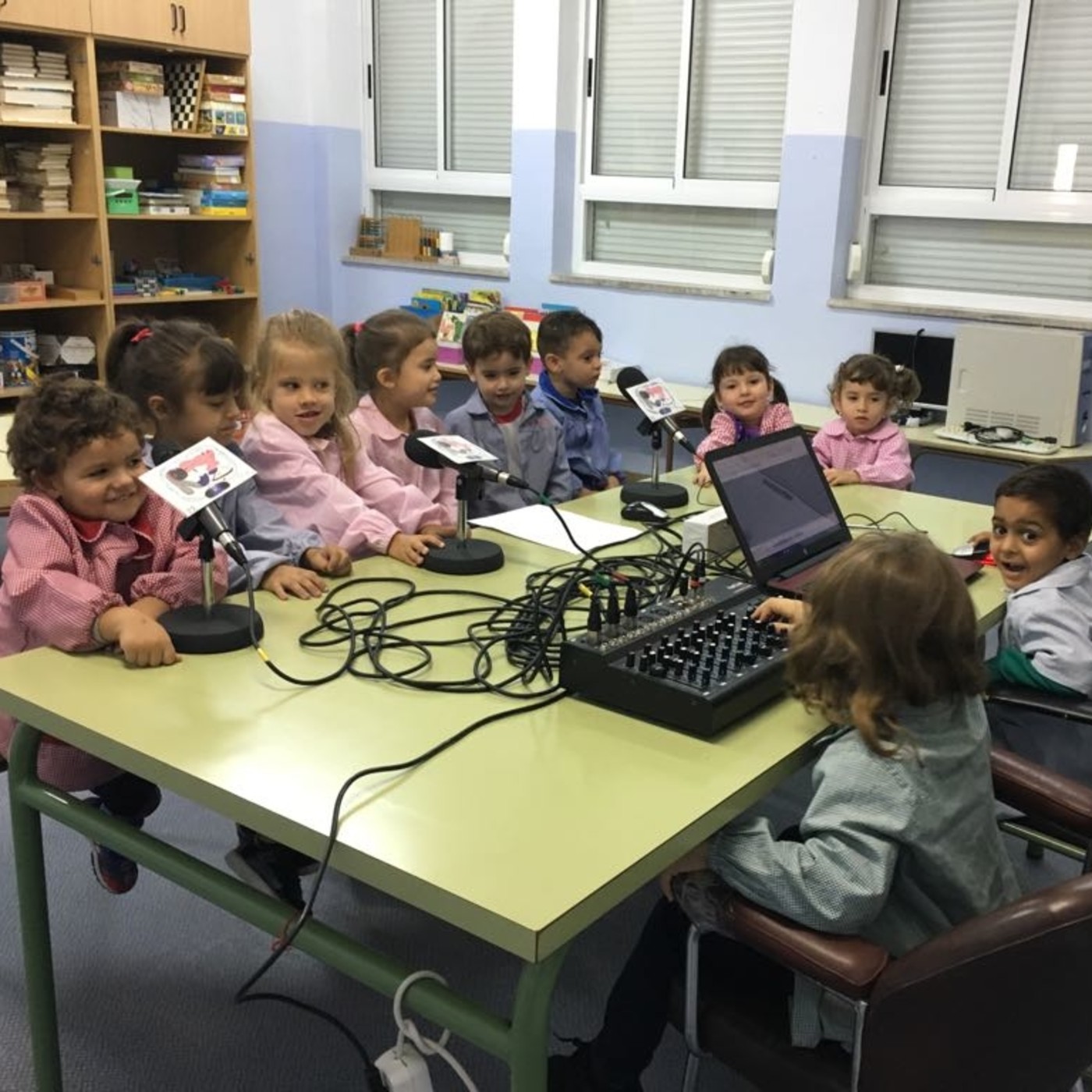 JzRADIO (PROYECTO DE RADIO ESCOLAR