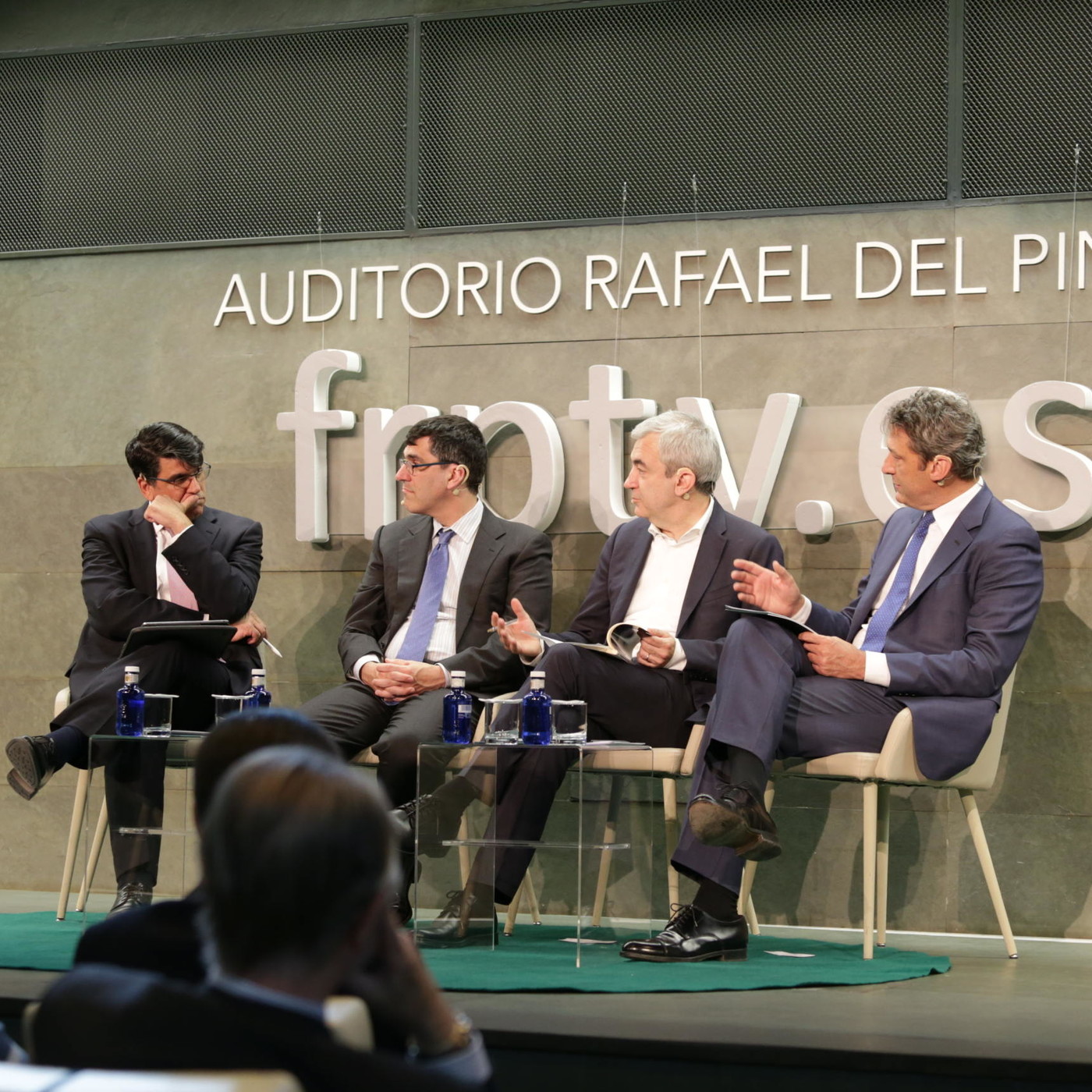 Diálogos y debates Fundación Rafael del Pino