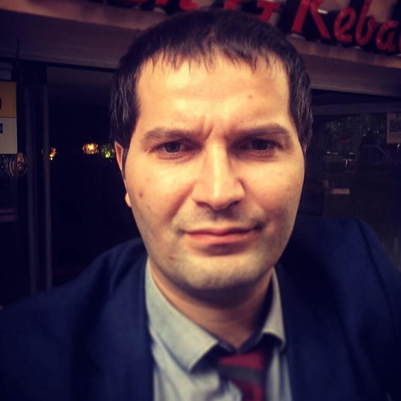 Cada uno con su Tema