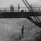 El incidente del puente del Búho, de Ambrose Bierce (voces: Nieves Guijarro Briones, Toni López y Rafael Lindem)