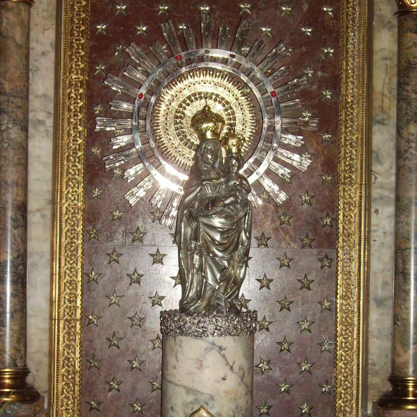 basilicagranpromesa@gmail.com