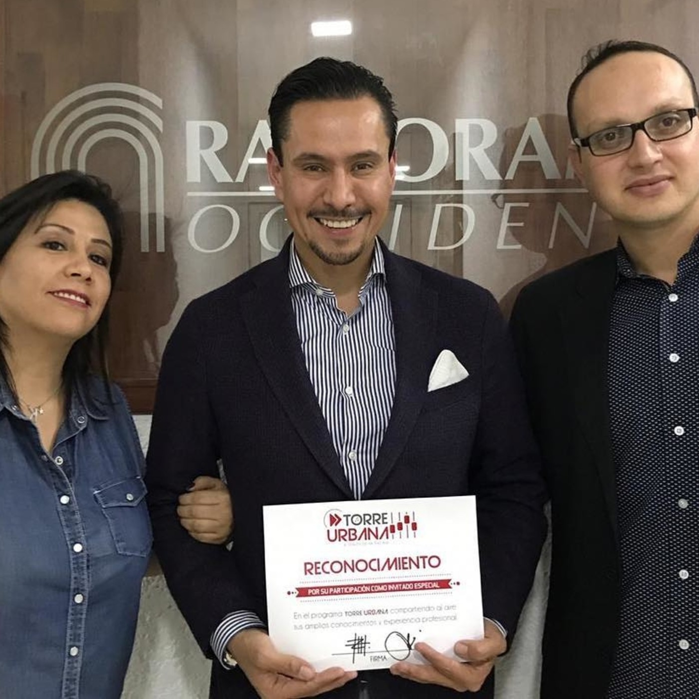 Torre Urbana Radio "Cáncer En Abdomen y HIPEC" episode artwork