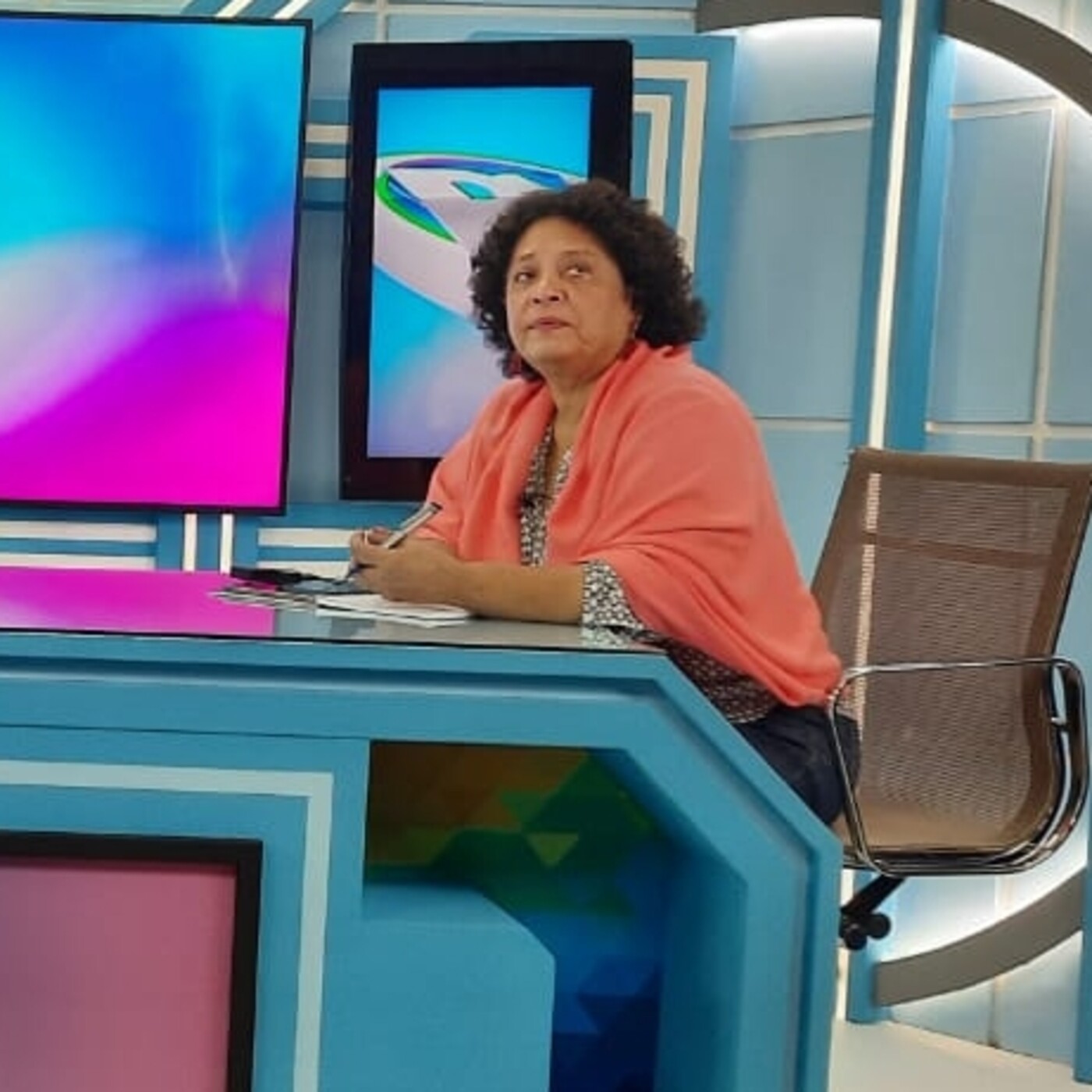 Tirsa Sáenz, Adolfo Pastran y Eliezer Mora en la Revista en Vivo, martes 20 de julio de 2021 episode artwork