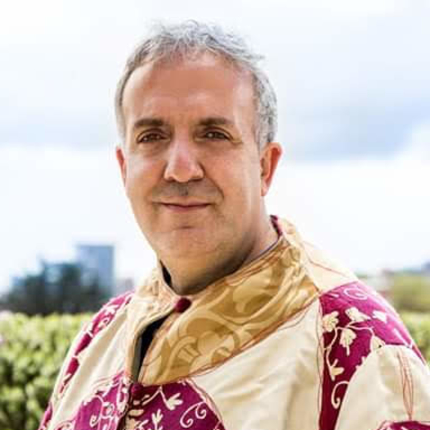 Crítica social , filosofía integrativa, literatura