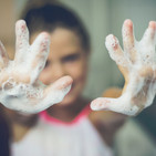 MENSAJES DE LOS NIÑOS EN TIEMPOS DE ·#YoMeQuedoEnCasa Vivir Mejor es posible