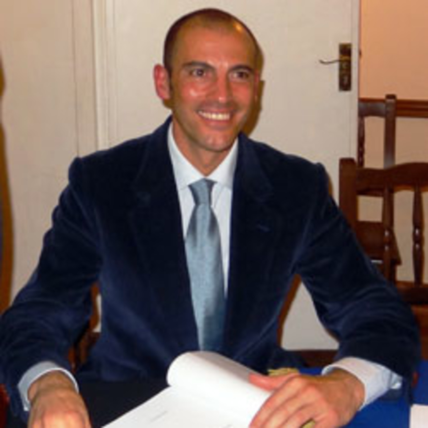 Ernesto Pérez Vera