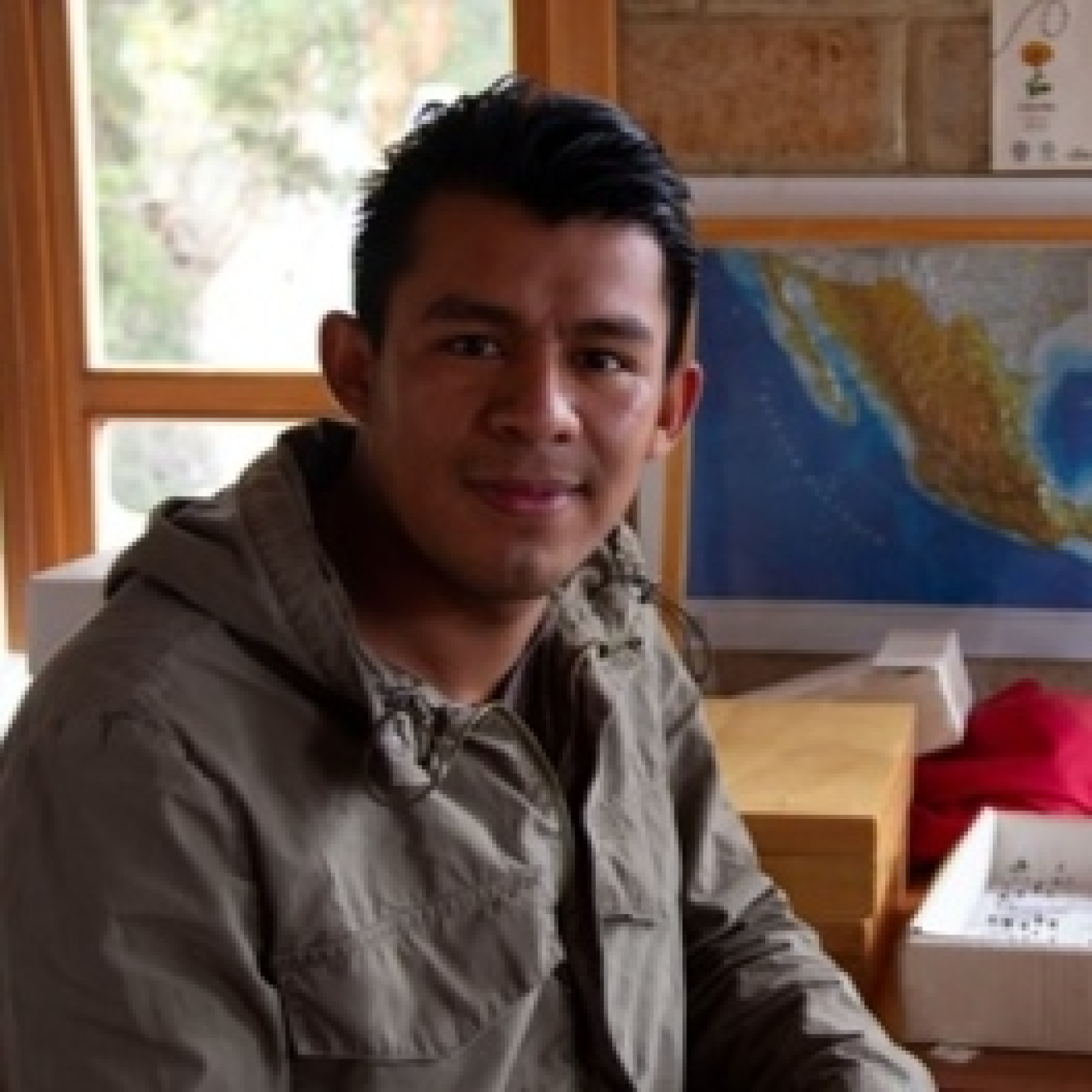 Comunidad y Meliponicultura : Entrevista con el Ing. Lázaro Arroyo episode artwork