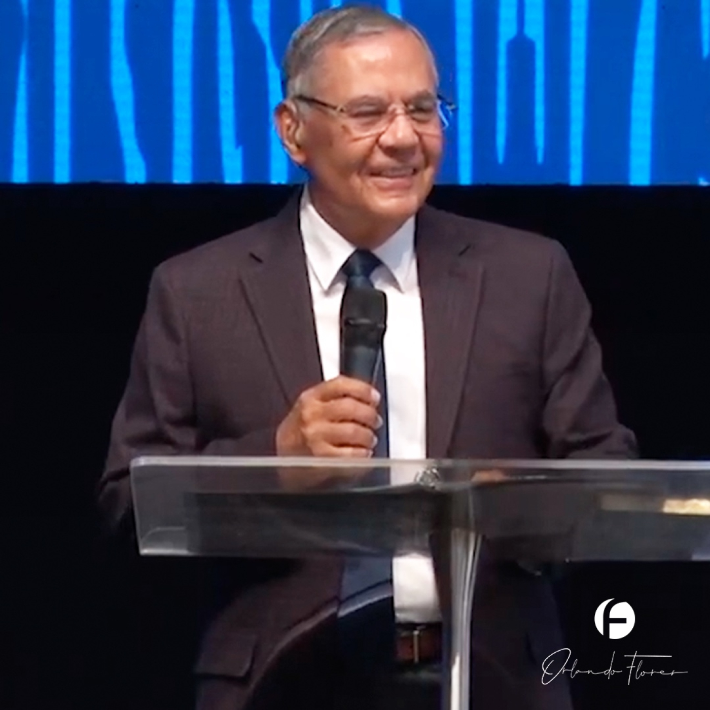 Pastor Orlando Flores