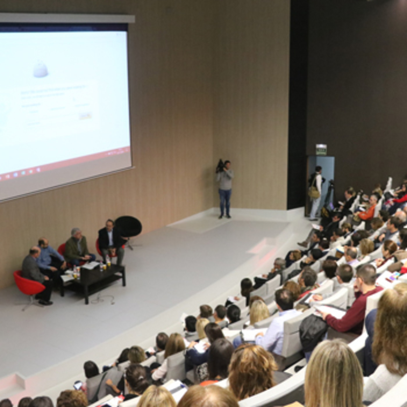 El Encuentro de Centros Innovadores de Aragón, Navarra y La Rioja episode artwork