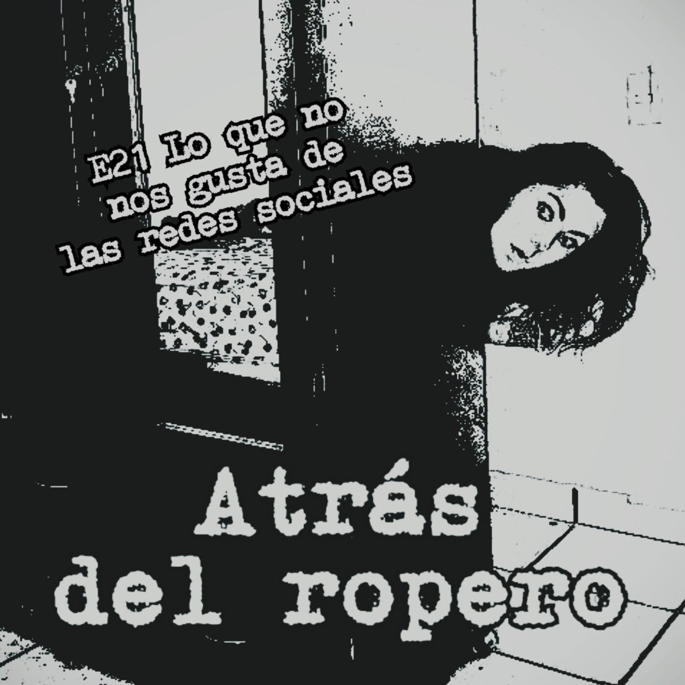 Atrás del ropero
