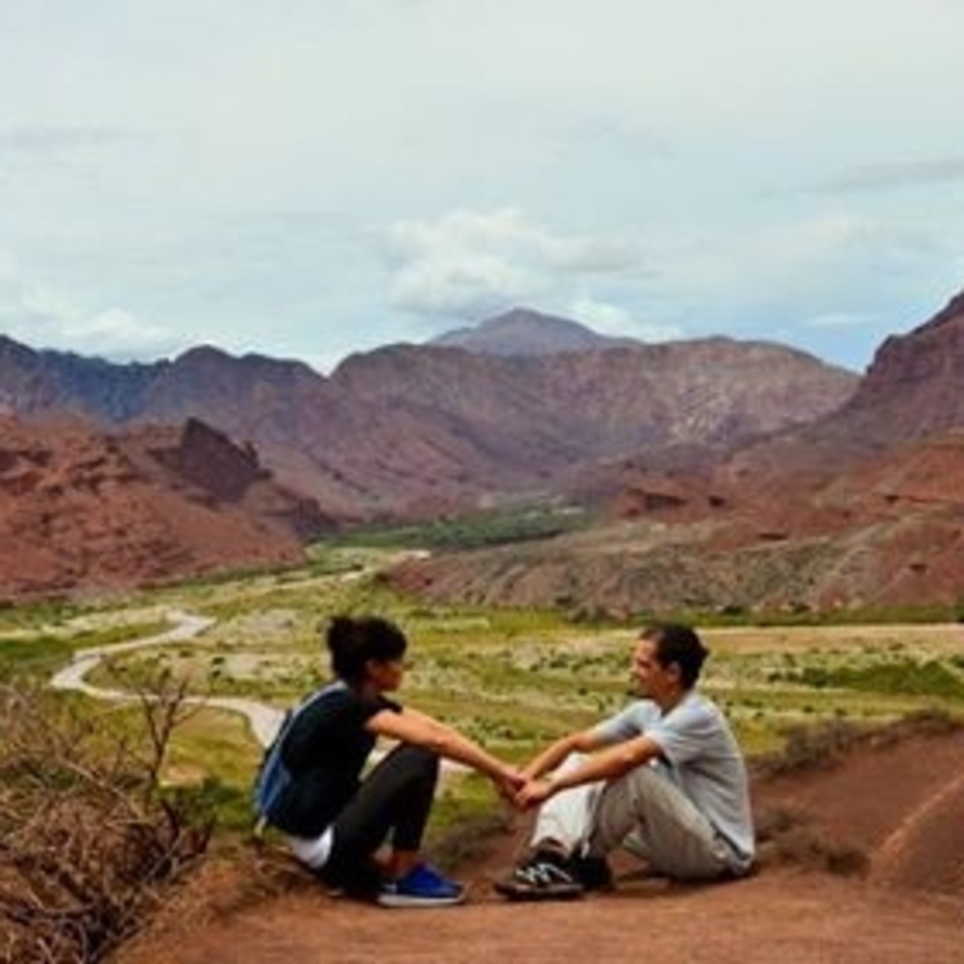 NINGÚN LUGAR QUEDA LEJOS