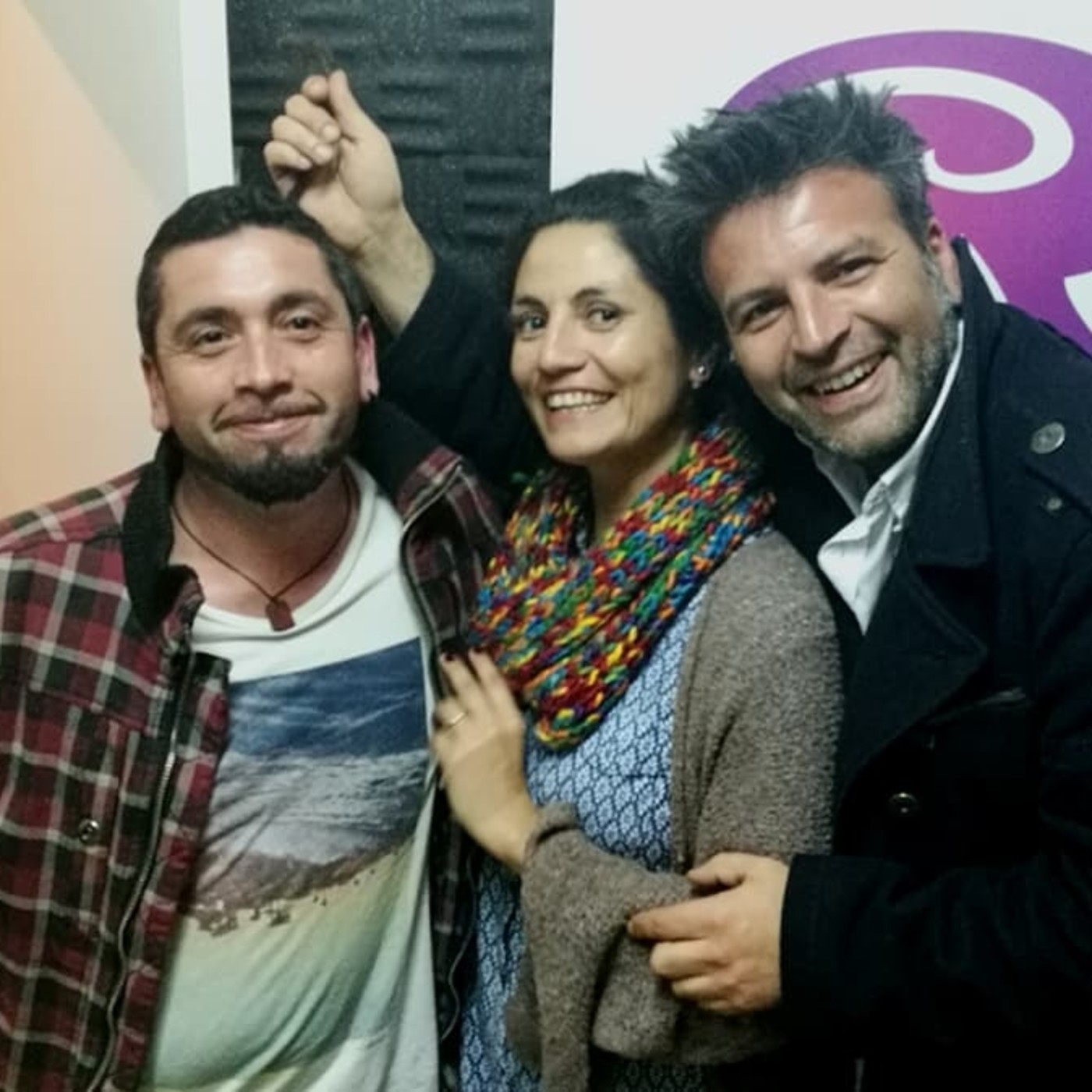 te invito a escuchar aquí!