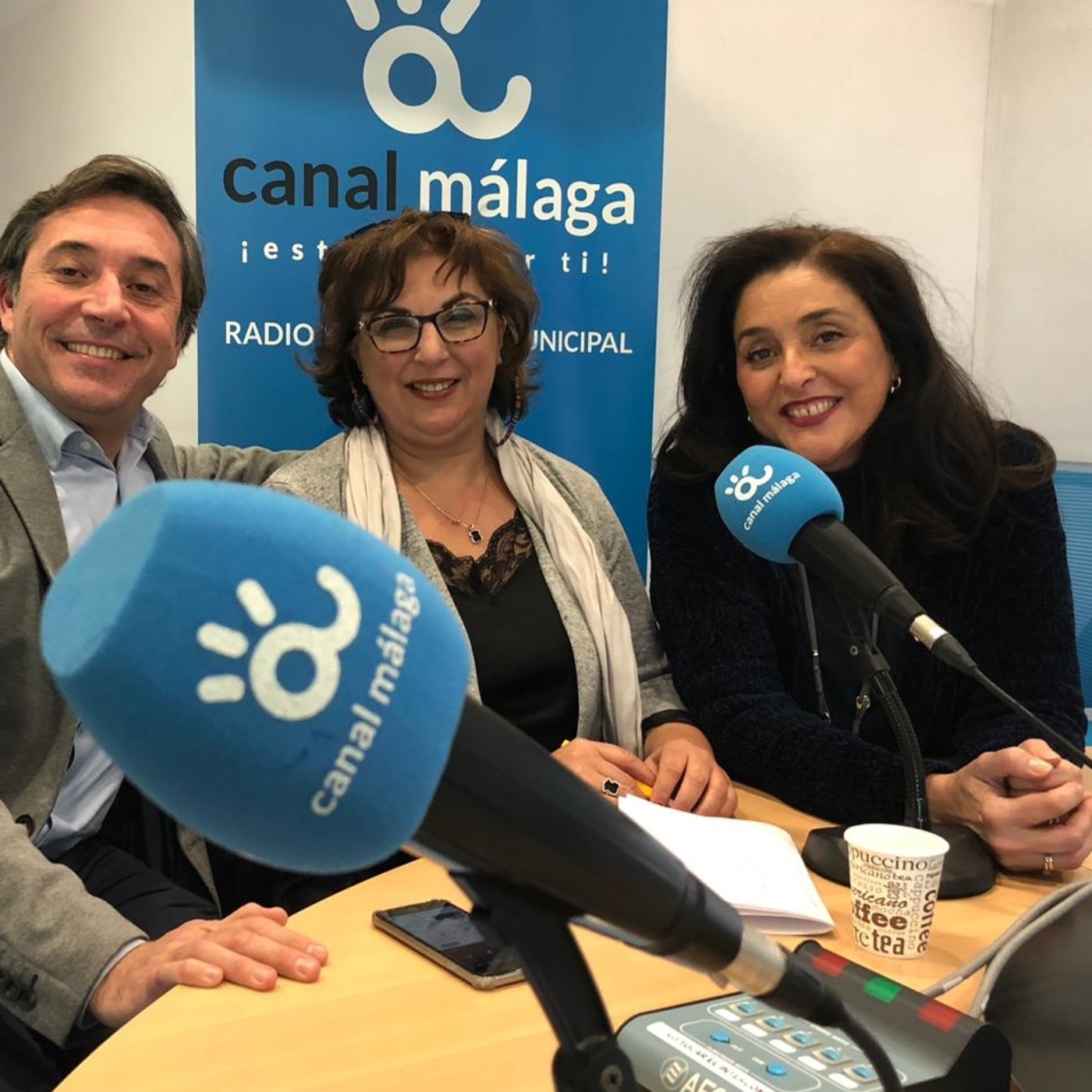 Miradas Divergentes Radio
