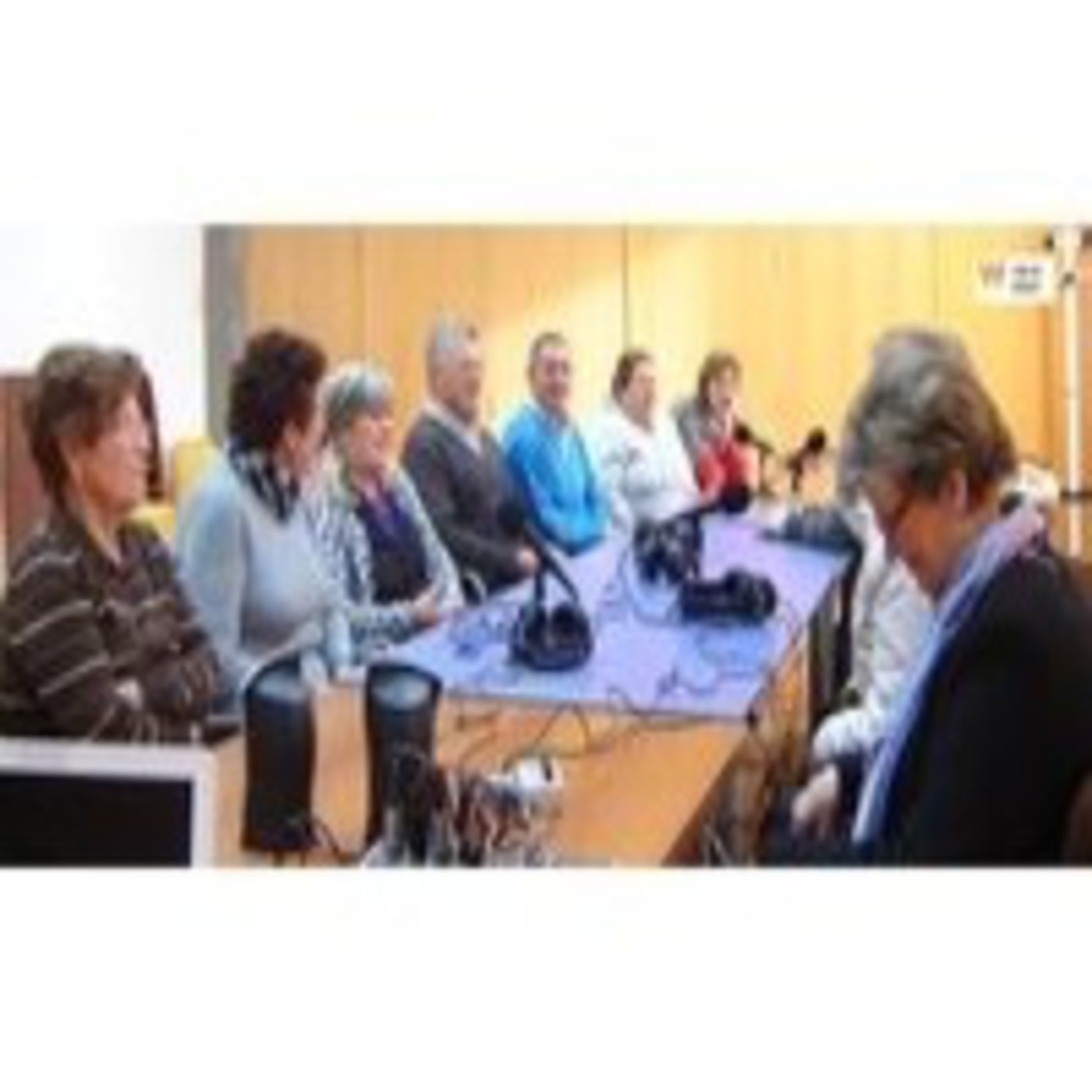 No patio non o pasabamos mellor: Radio Coirós por Fina episode artwork