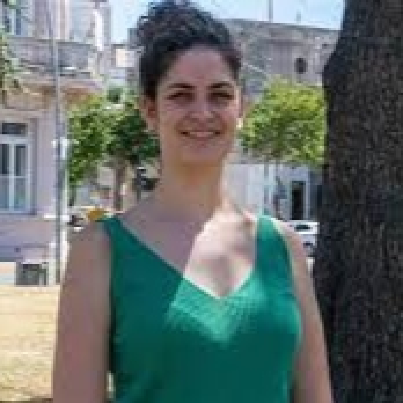 Agustina Barbosa directora de cultura " Llévate el MUMA a tu casa y el MACA en familia " episode artwork