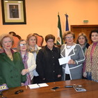 Mujeres en Igualdad entrega la recaudación solidaria de la carpa del Carnaval