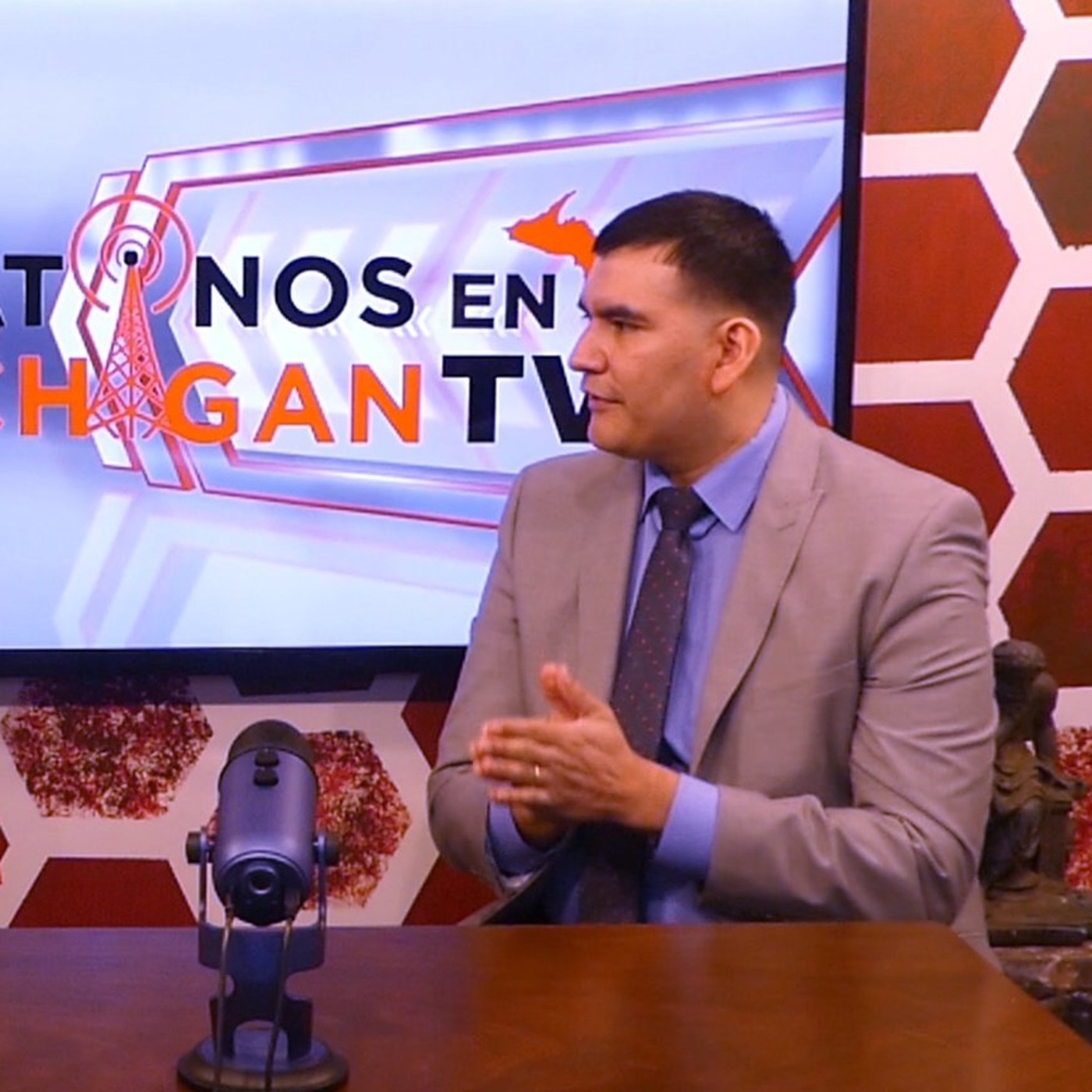 Latinos en Michigan TV Podcast