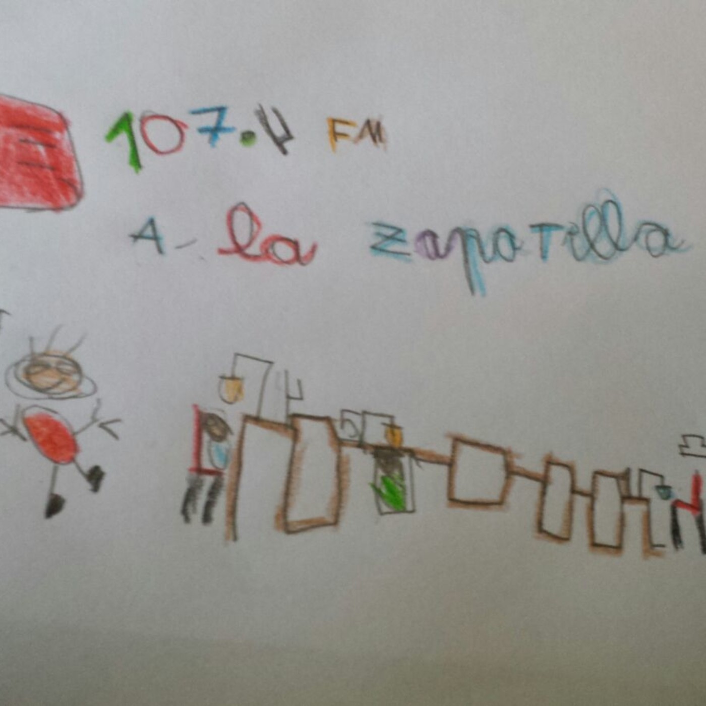 A la zapatilla por detrás