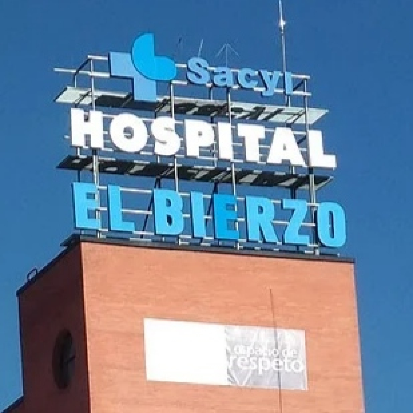 Anna Karina Correia es abogada y nos habla desde el análisis jurídico y social como paciente oncológica del hospital