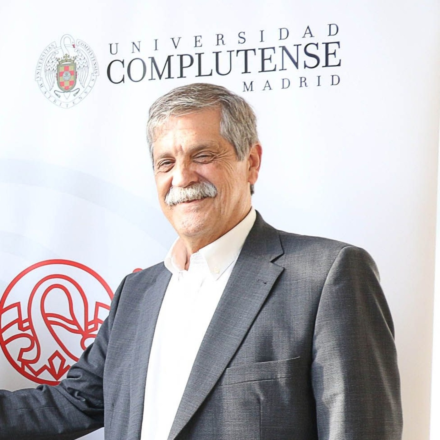 Entrevista a Carlos Álvarez, del Ateneo Antoniorrobles de Robledo para hablarnos del Concierto Solidario de Ucrania