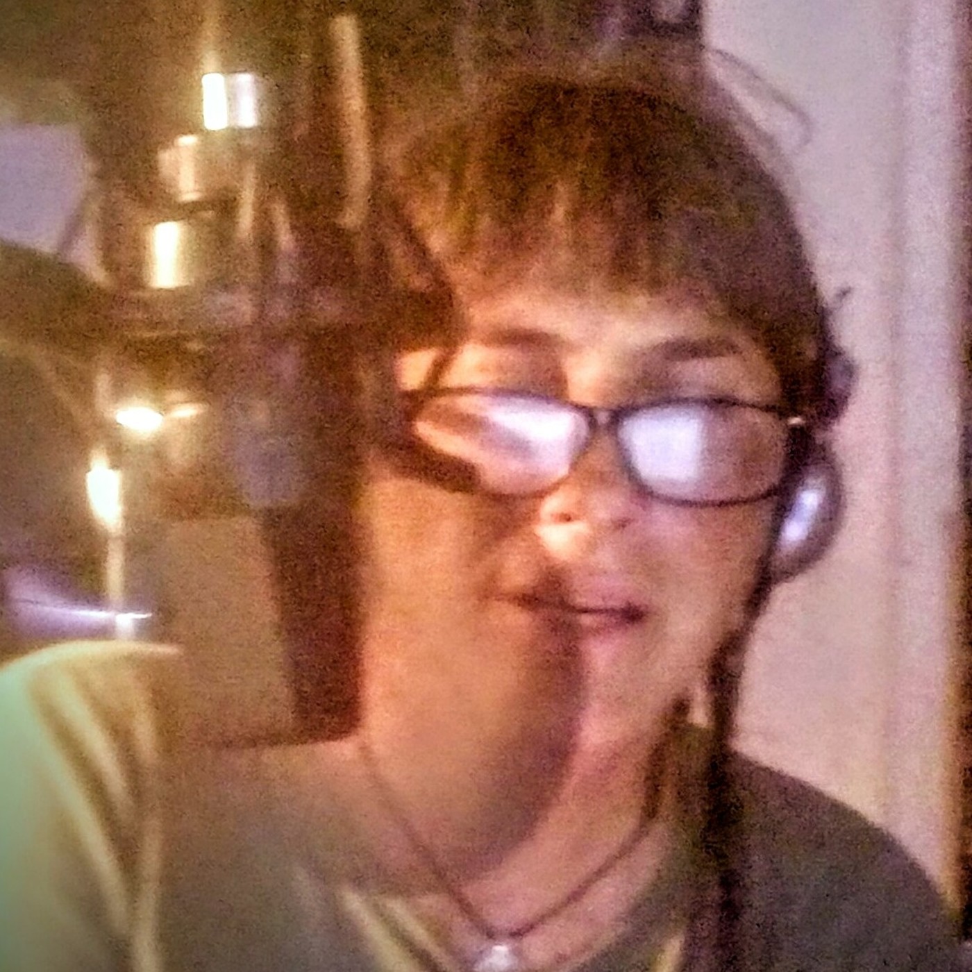 LAS CARAS DEL LIBRO