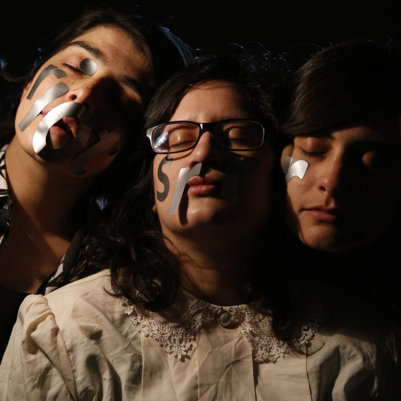 Nos Quemaron PorBrujas