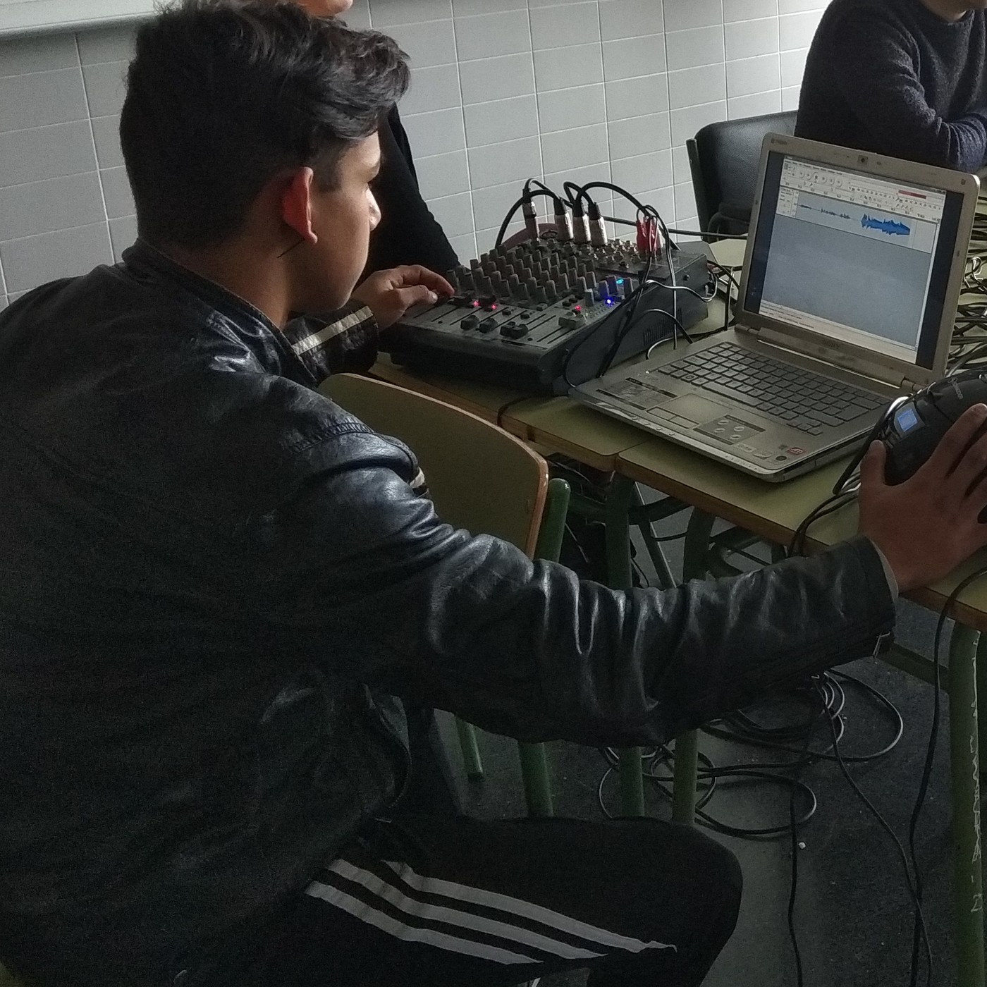RUPTURAS: Entre la Escuela y La Calle