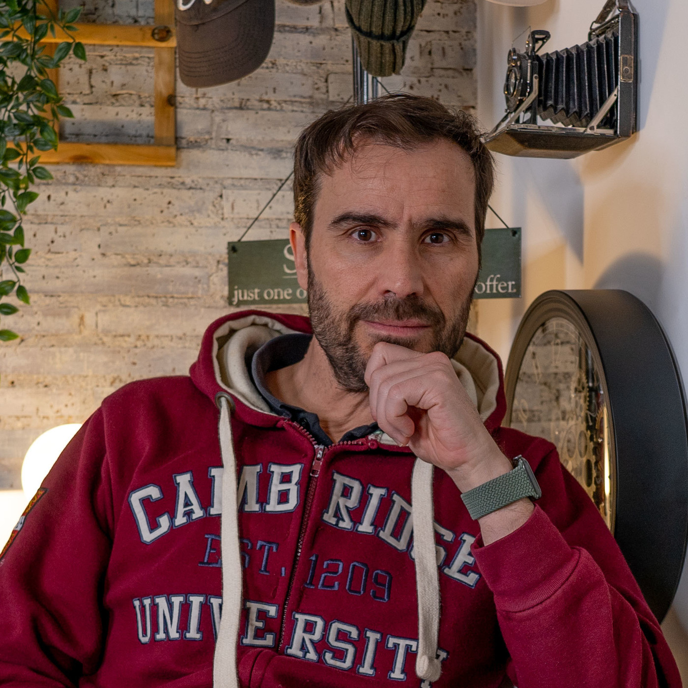 Déjame Hablar, un podcast de Escuela de Serpiente