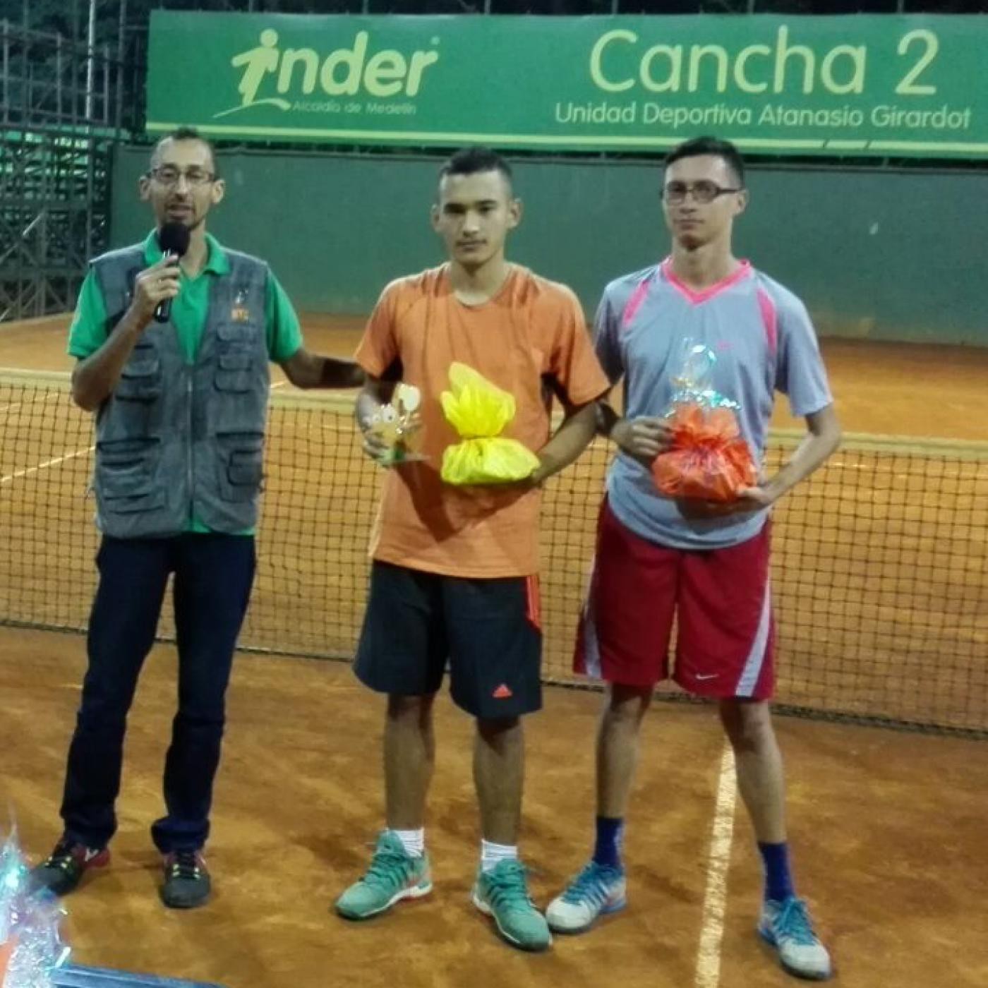 Robledo Tenis Club - ENTREVISTAS ETAPA 1 CIRCUITO